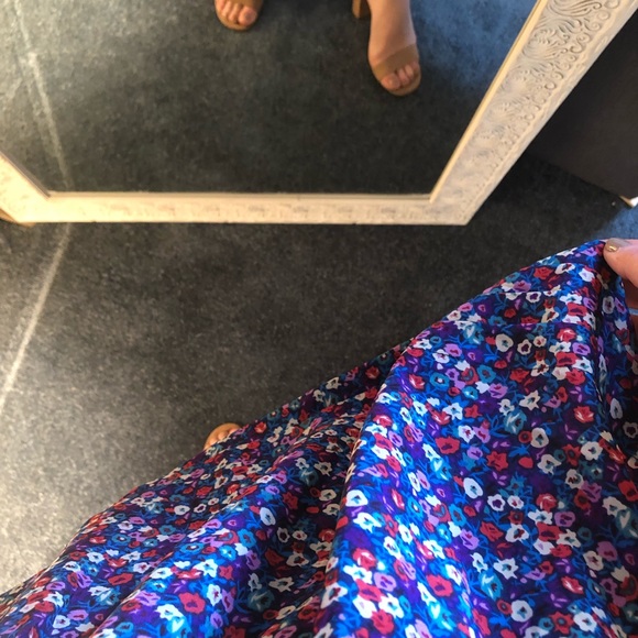 Floral skirt - Picture 3 of 5